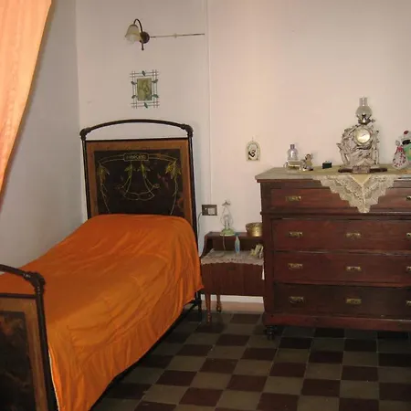 L'antica * إيغليزياس